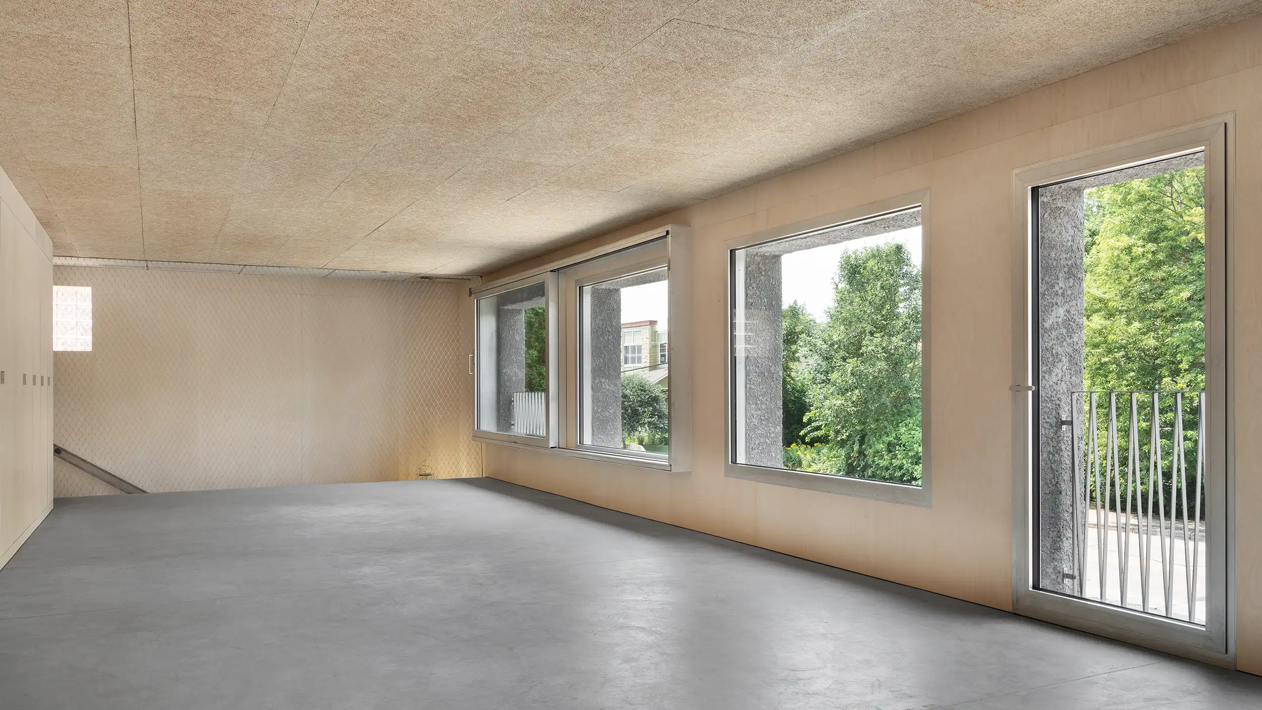 Midway-Contemporary-Art-Gallery-08